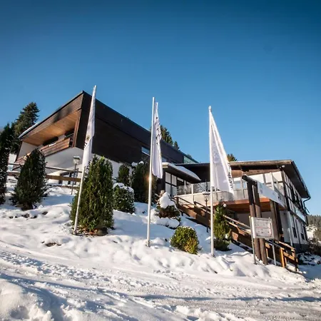 Apartments Am Eschenberg Aparthotel 3*