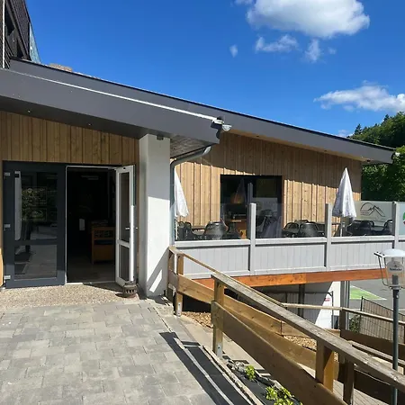 Apartments Am Eschenberg Aparthotel 3*